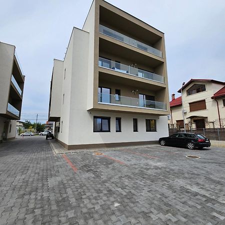 Vic Apartament Дробета-Турну Северин Екстериор снимка